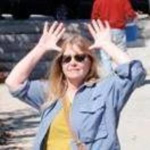 Meet your Posher, Leslie